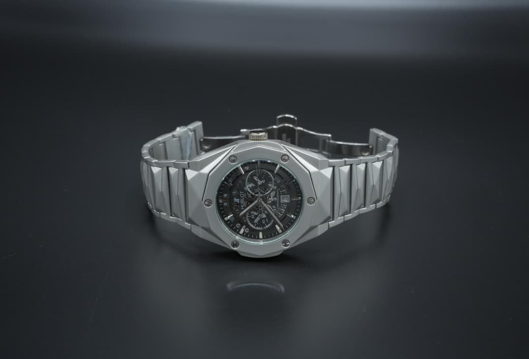 Hublot Luxury Stainless Steel Men's Watch – Premium Skeleton Dial Design