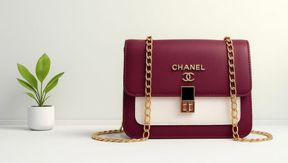 Elegant Navy & White Leather Shoulder Bag with Gold Chain – Designer Style